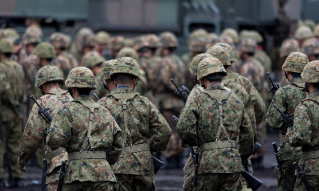 【视频】日本政府拟增下年度防卫预算 日本与东盟特别峰会举行