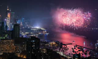 【视频】全球各地举行庆祝活动 喜迎2024年
