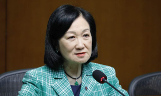 【视频】叶刘淑仪：当局应尽早提交23条立法条例草案 方便市民给予意见