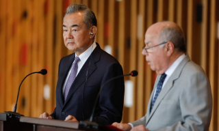 【视频】王毅与巴西外长举行第四次中巴外长级全面战略对话