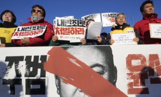 韩国最大在野党谴责尹锡悦颁布戒严违宪 要求立即辞职
