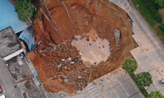 深圳深江铁路施工现场发生坍塌致13人失联