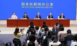 【视频】发改委公布稳就业稳经济措施 包括扩大服务消费等