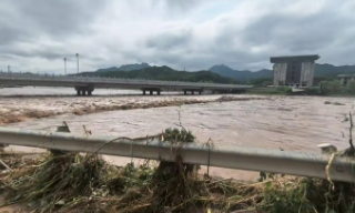河北滦平山体滑坡已致8人死亡4人失联