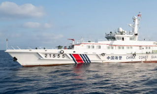 【视频】中国军方指驱离一艘闯入黄岩岛领海的美军驱逐舰