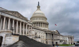 临时拨款法案未获通过 美联邦政府...